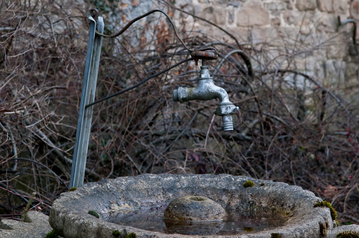 der schwebende Wasserkran