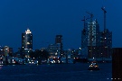 Hamburger Hafen in Blau