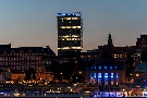 Hamburger Hafen in Blau