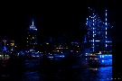 Hamburger Hafen in Blau
