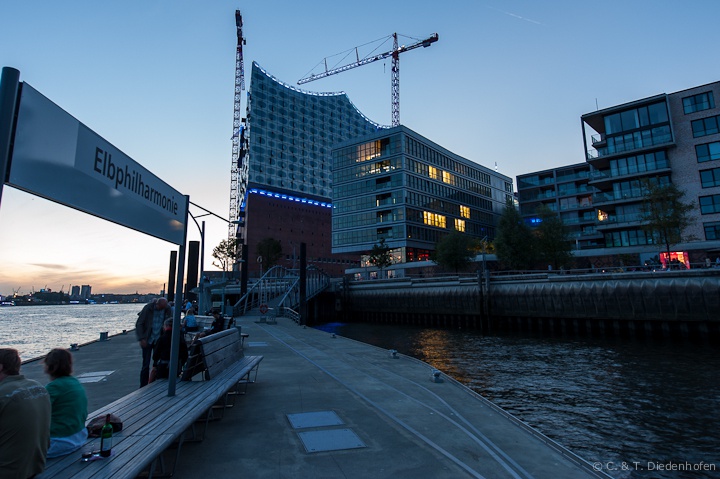 die blaue Stunde naht