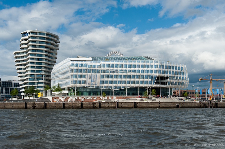 Unilever Gebäude und Marco Polo Tower