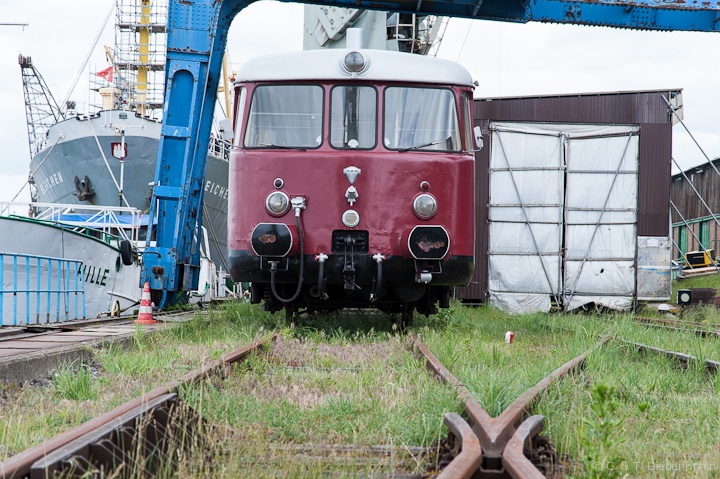 Triebwagen der alten Hafenbahn