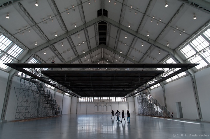 die Halle und das Field