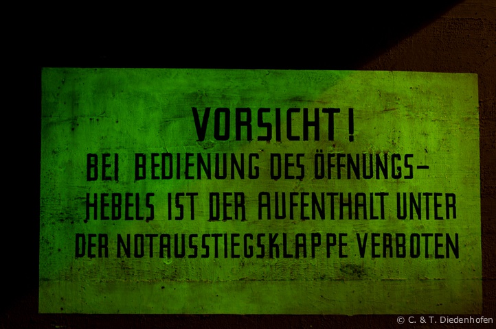 wir leuchten den Bunker mal etwas aus